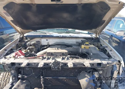 2017 Ford Expedition Limited z USA, uszkodzony, nr VIN 1FMJU2AT9HEA53576